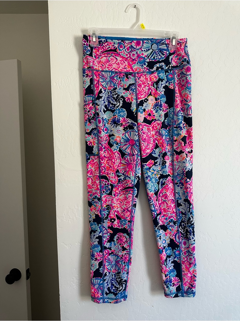 Lilly Pulitzer Luxletic Floral Leggings Pink Blue Purple Size M